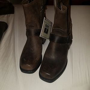 Frye harnesses boots 8r
